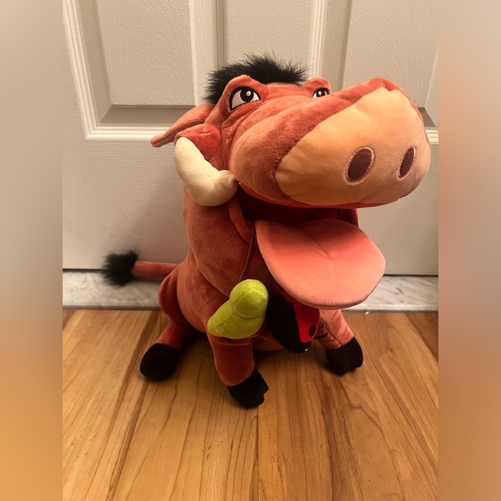 Disney Store 14" Pumbaa The Lion King Large‎ Plush With Grub Bugs